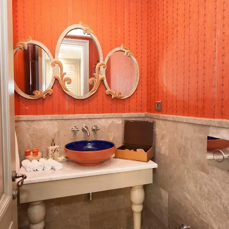 Vhillas Private Luxury Regnum فيلة