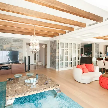 Vhillas Private Luxury Regnum